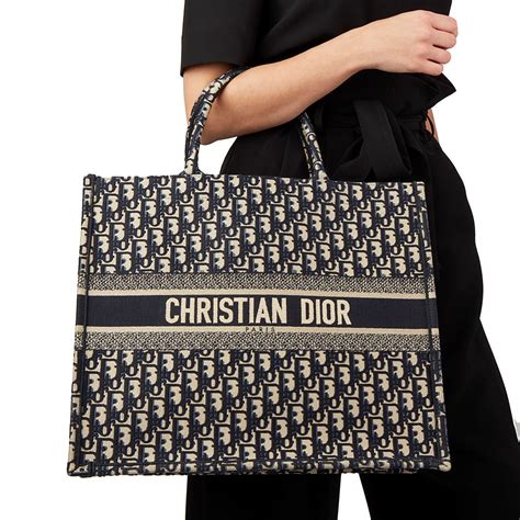 dior singapore prices|christian dior tote bag singapore.